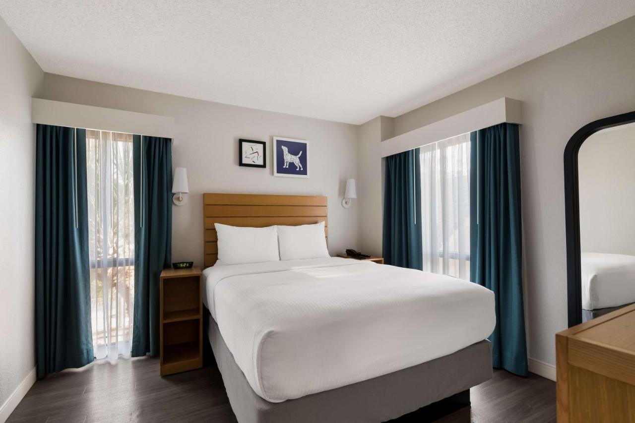 โซเนสต้า เอส สวีทส์ ออร์แลนโด้ อินเตอร์เนชั่นแนล ไดรฟ์ โฮเต็ล Hotel Williamsburg ภายนอก รูปภาพ