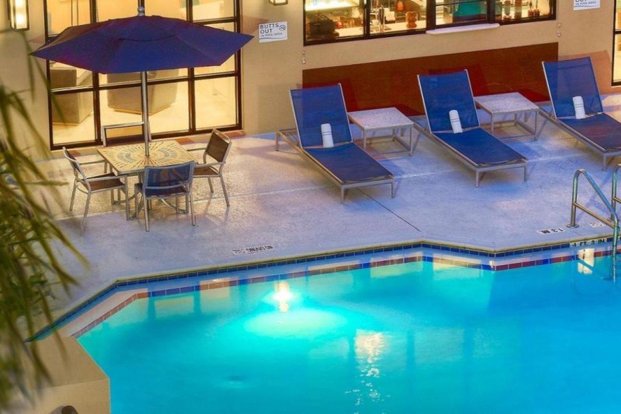 โซเนสต้า เอส สวีทส์ ออร์แลนโด้ อินเตอร์เนชั่นแนล ไดรฟ์ โฮเต็ล Hotel Williamsburg ภายนอก รูปภาพ